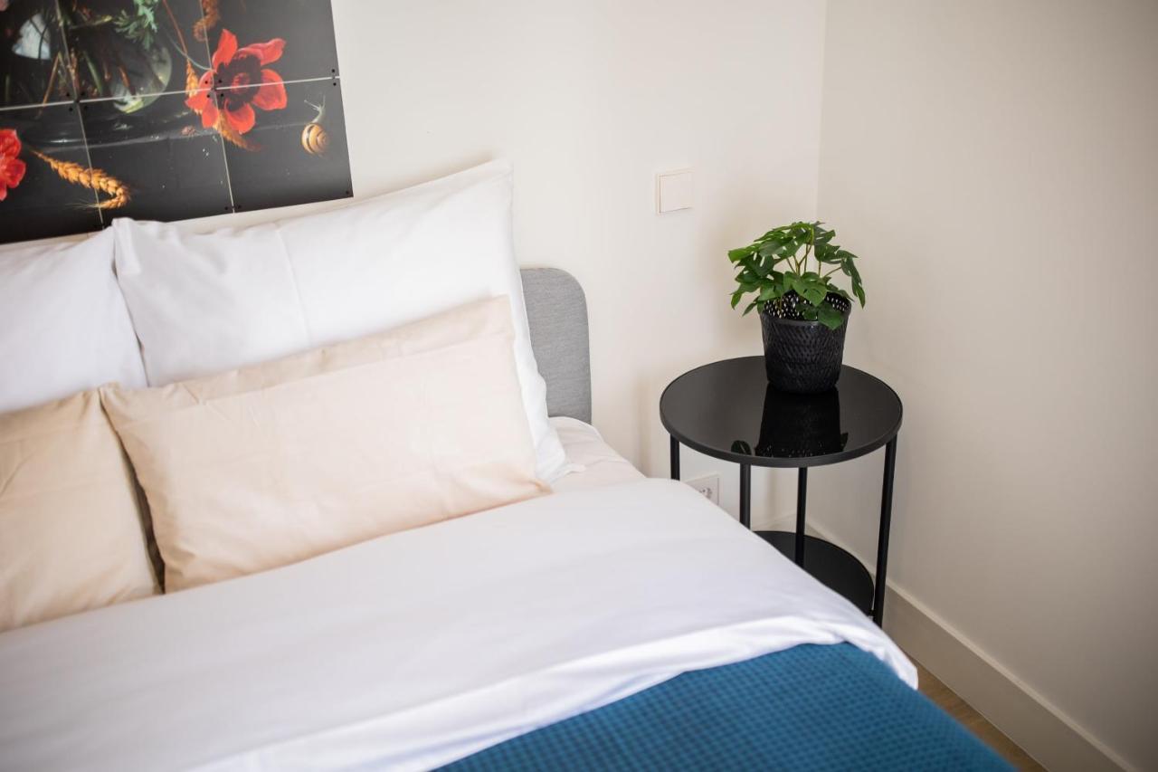 Happily 2 Bedroom Serviced Apartment 75M2 -Nb306H- Rotterdam Exterior photo